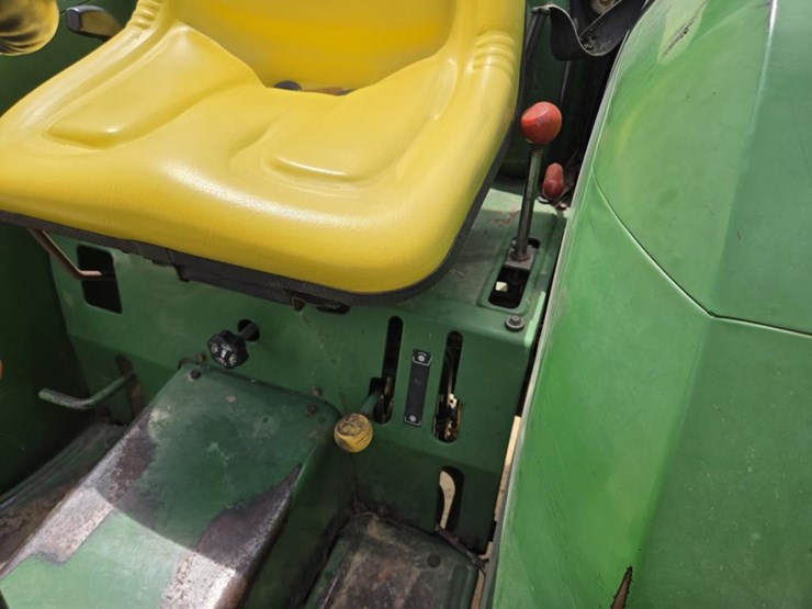 john-deere-870-image-17