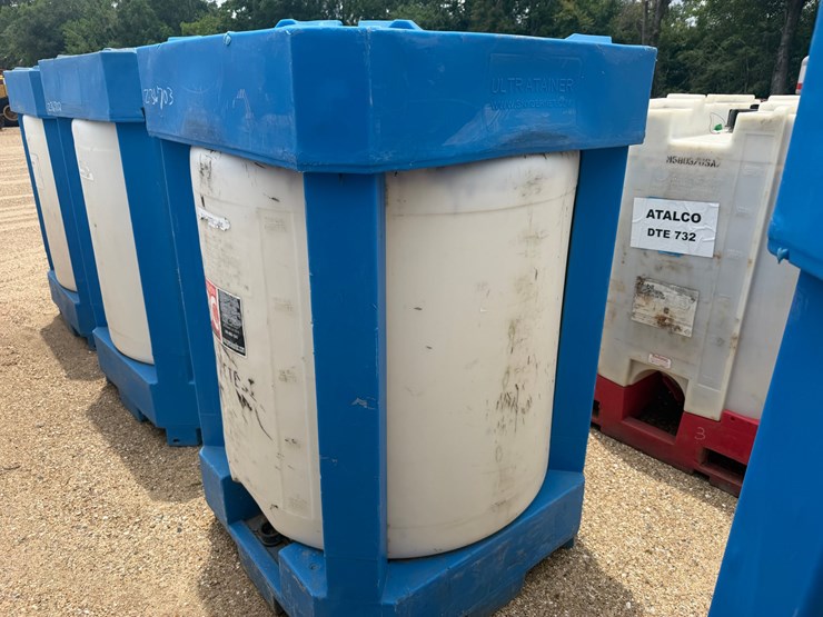#1648-•-275-gallon-plastic-storage-oil-tank-image-1
