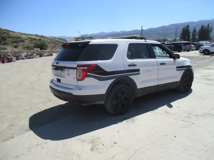 2014-ford-explorer-image-3