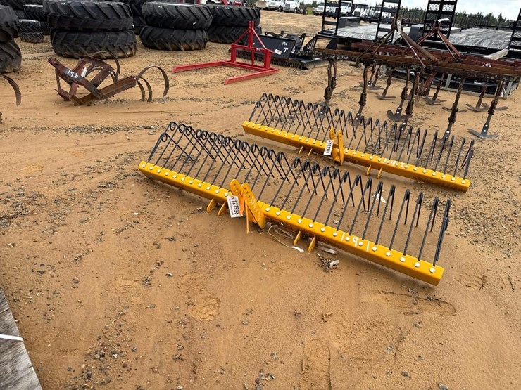 191---6'-3pt-hitch-straw-rake-image-2