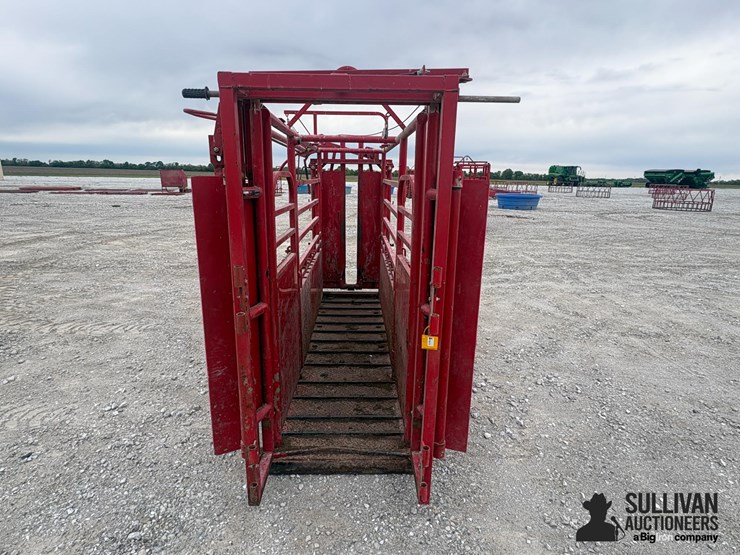 stronghold-cattle-chute-image-6