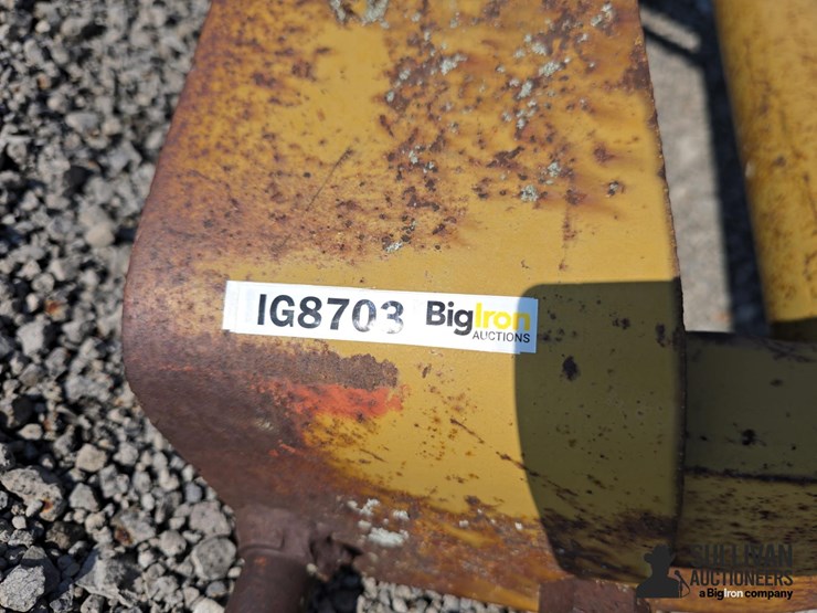 8'-3-pt-blade-image-8