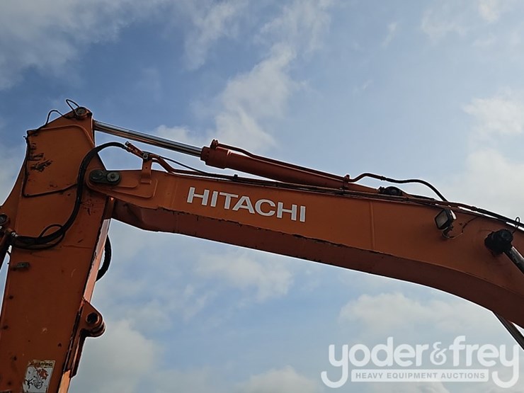 2017-hitachi-zx210-lc-6n-image-18