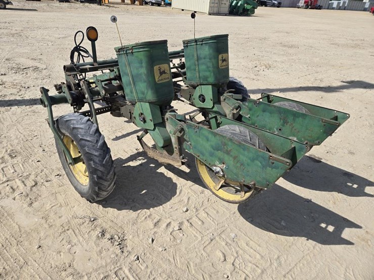 john-deere-1240-image-6
