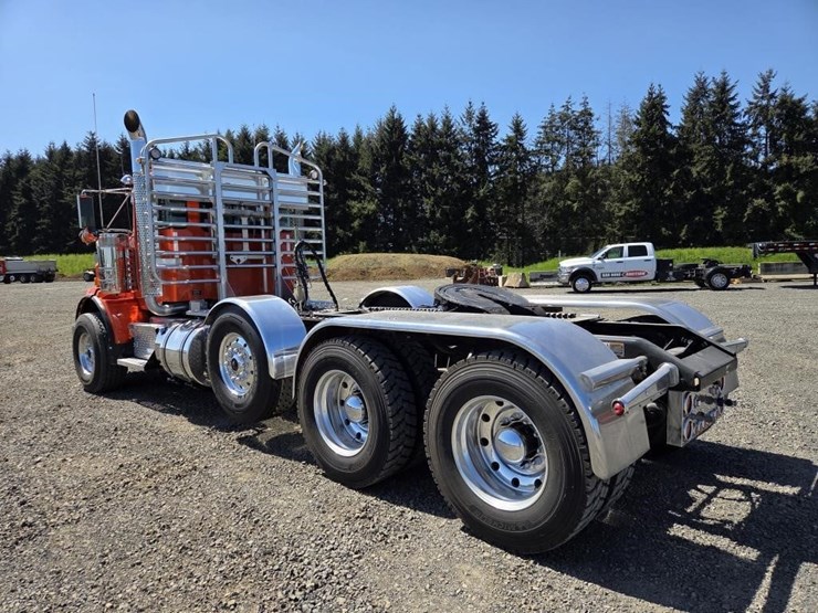 2026-kenworth-t800-image-7