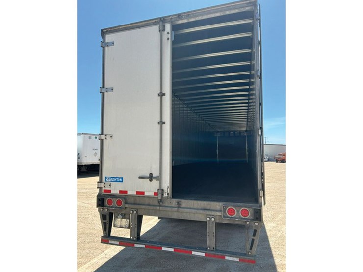 2021-stoughton-van-image-6