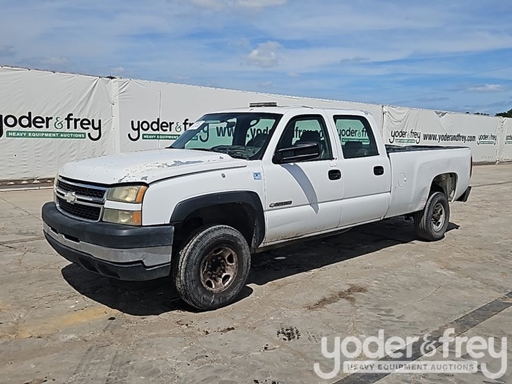 2006-chevrolet-silverado-2500hd-image-1