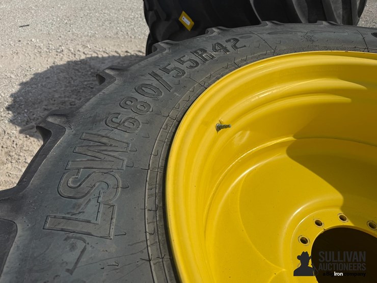 john-deere-12-image-15