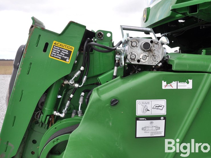 2023-john-deere-s780-image-9