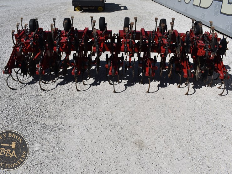 case-ih-183-image-12