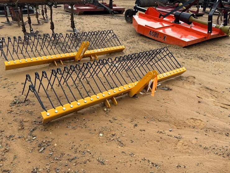 191---6'-3pt-hitch-straw-rake-image-1