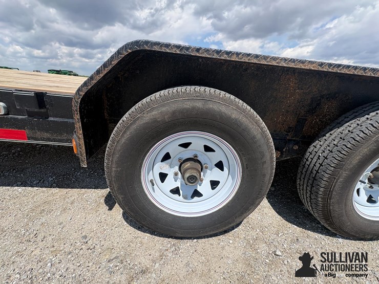 2019-pj-22'-gooseneck-car-trailer-image-10