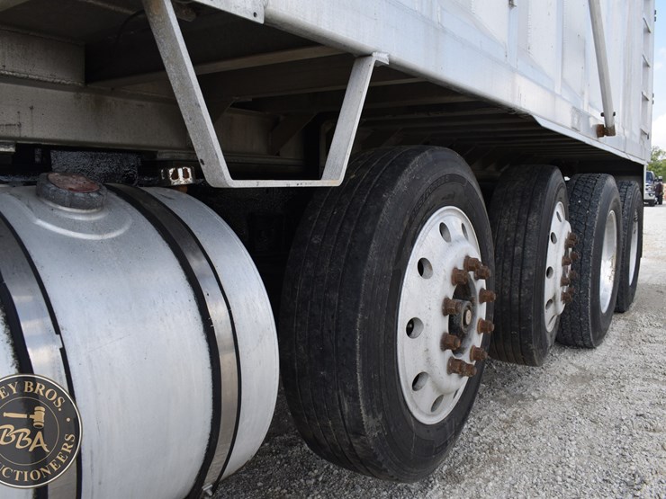 2007-kenworth-t800-image-17