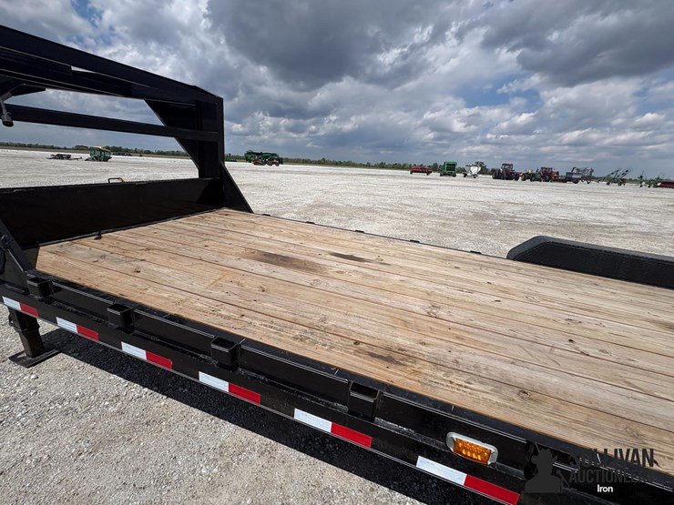 2019-pj-22'-gooseneck-car-trailer-image-14