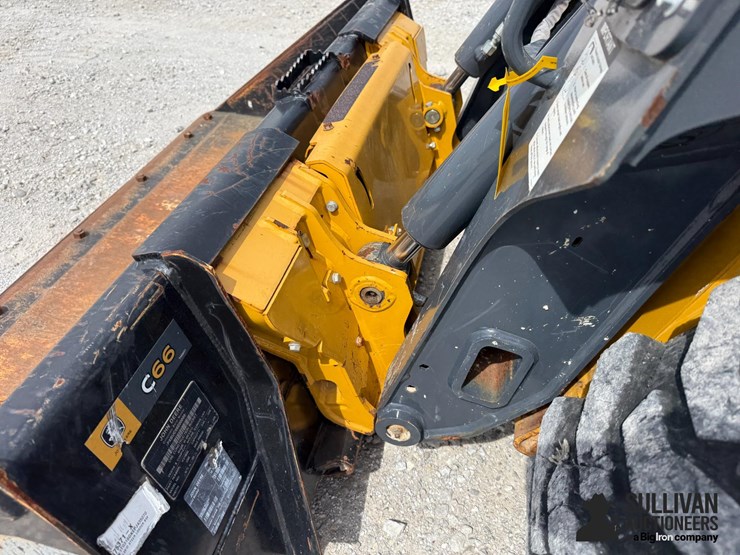 2024-deere-316gr-image-10