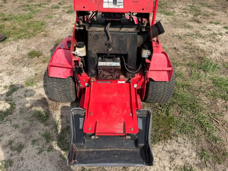 #6009-•-gravely-52"-pro-stance-52-zero-turn-lawnmower-image-11