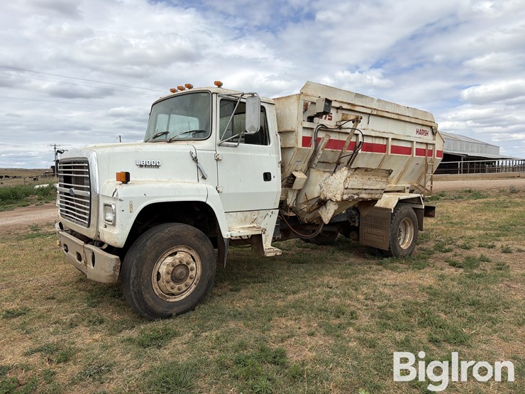 1992-ford-8000-image-1