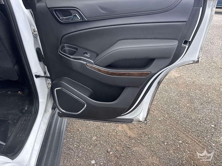 2019-chevrolet-tahoe-image-20