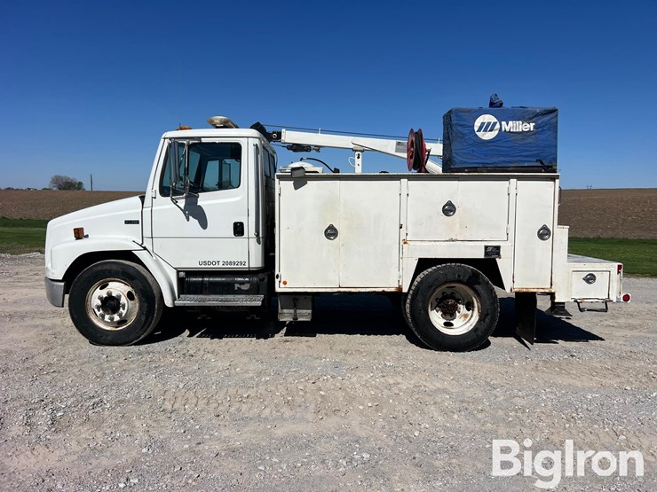 2000-freightliner-fl70-image-8