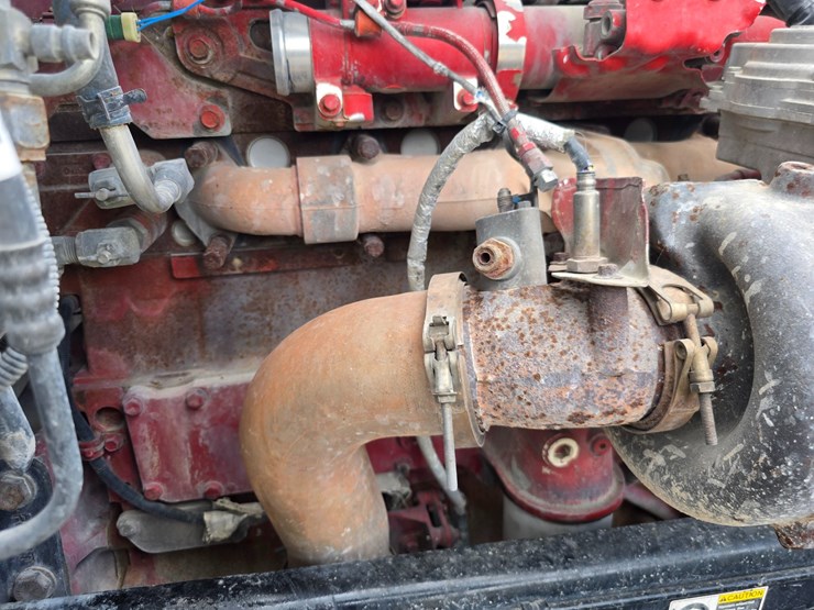 2013-peterbilt-388-image-52
