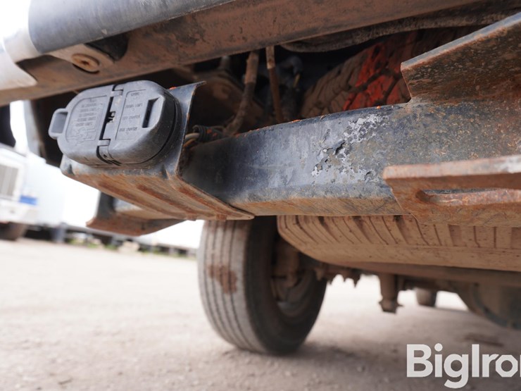 2016-ford-f350-xl-image-18