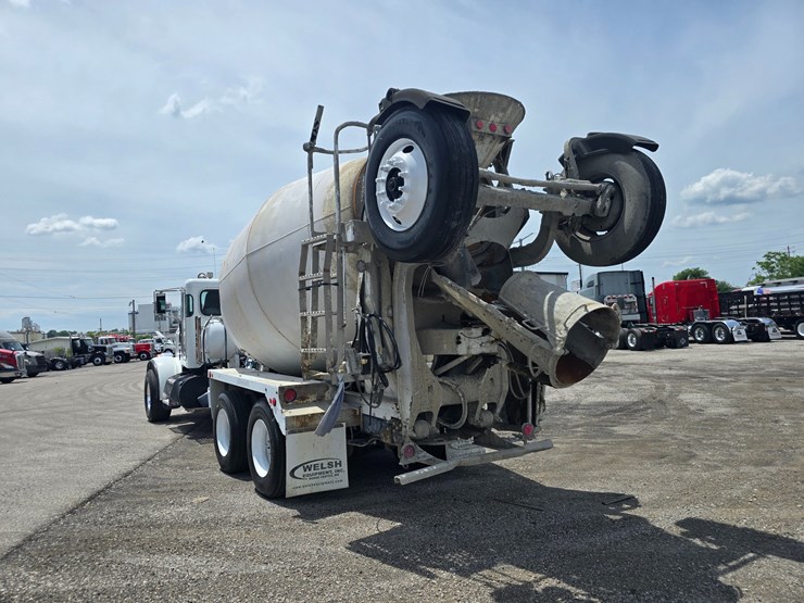 2014-peterbilt-365-image-17