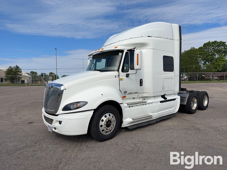 2016-international-prostar-image-1