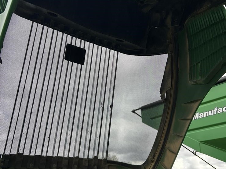 2004-john-deere-8220t-image-32