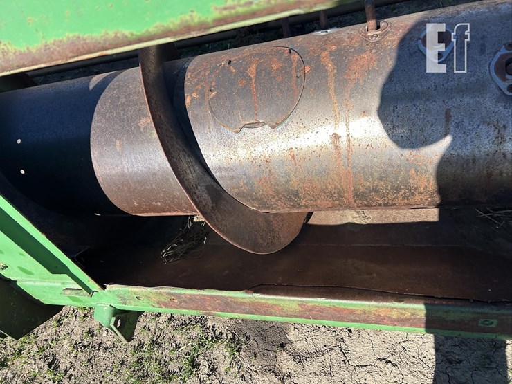 john-deere-224-image-10