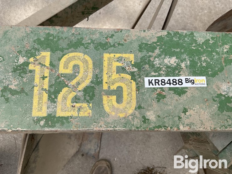 john-deere-125-image-18