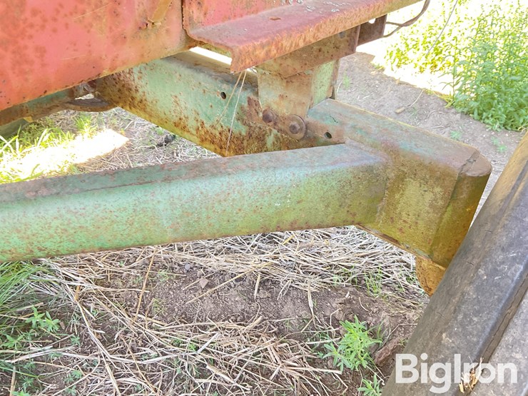 john-deere-1064-image-14