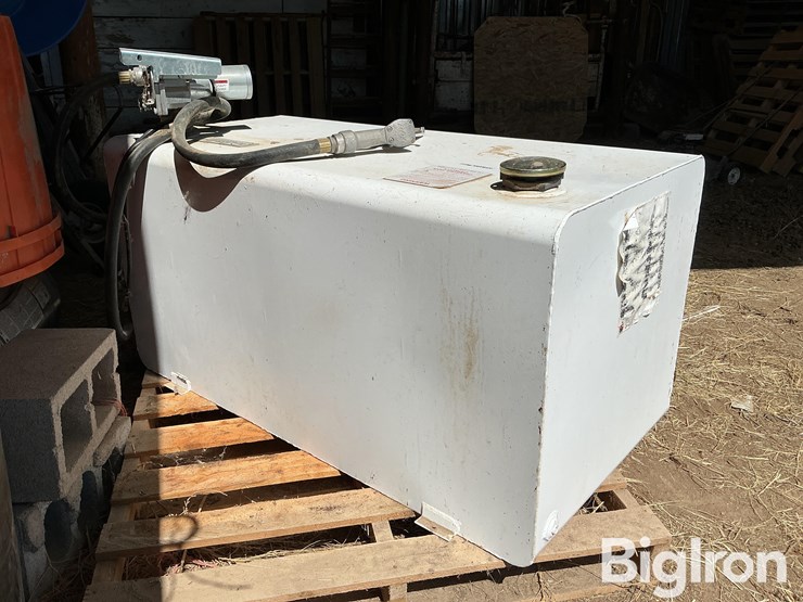 deezee-110-gal-transfer-tank-w/pump-image-5