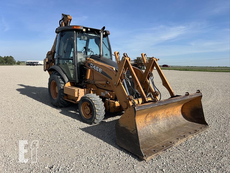 2011-case-580sn-image-3