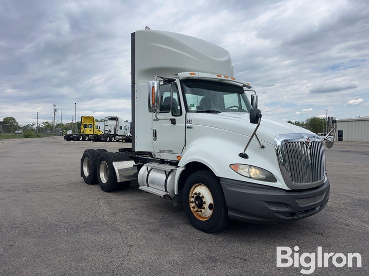 2012-international-prostar-image-3