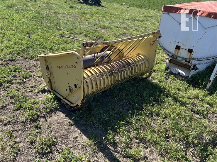 new-holland-717w-image-3