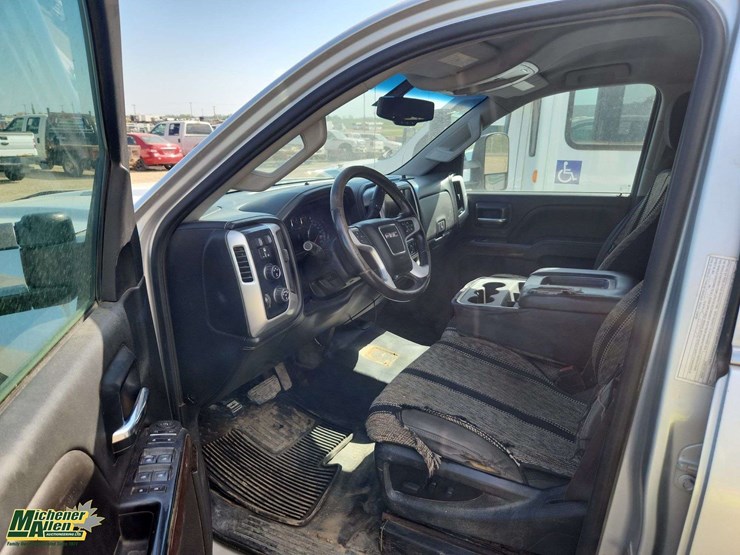 2015-gmc-sierra-3500hd-image-15