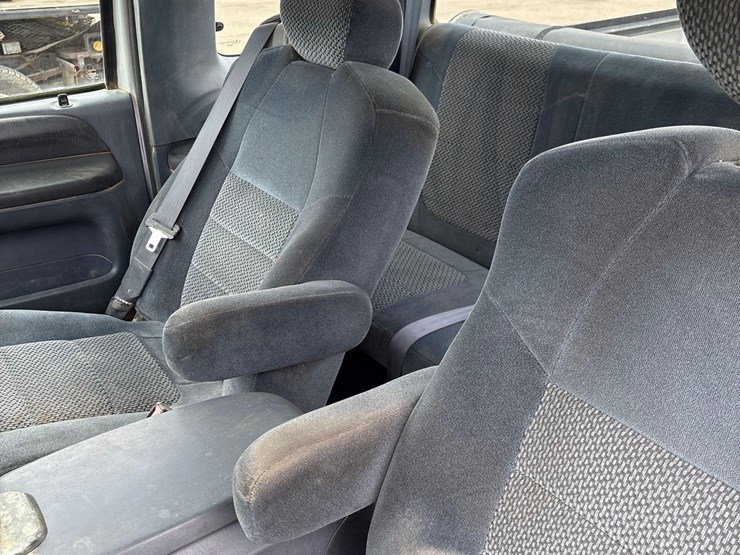 2001-ford-f250-image-34