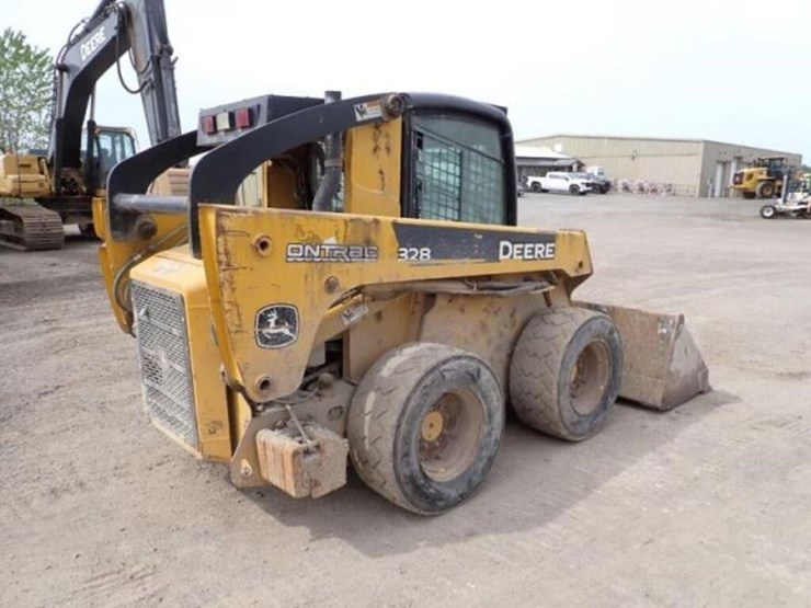 2008-john-deere-328-image-5
