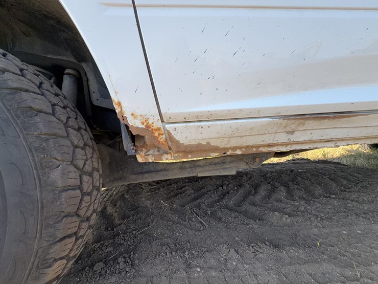 2014-dodge-3500-image-12