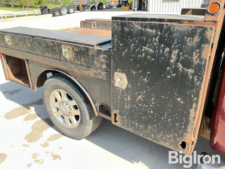 2013-chevrolet-3500hd-image-19