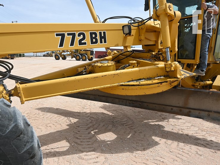 1996-deere-772bh-image-9