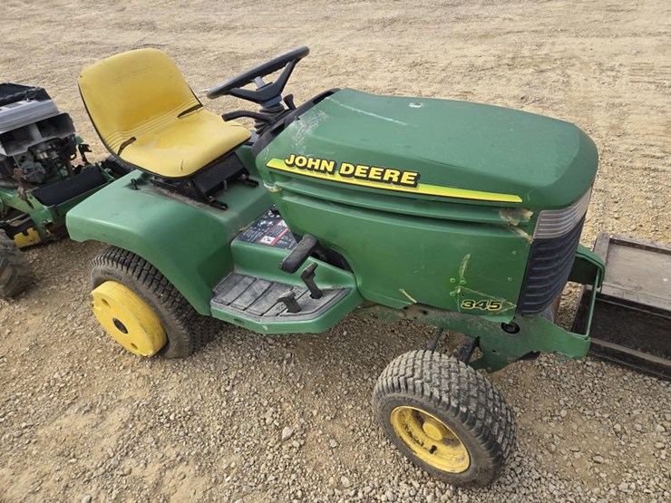john-deere-345-image-1