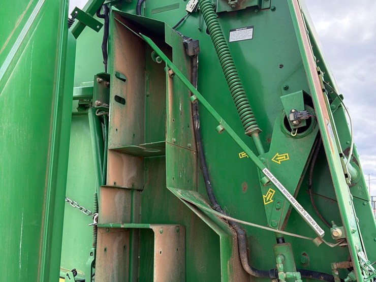 john-deere-568-image-29