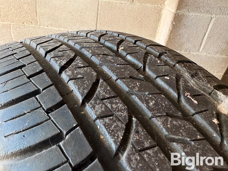 douglas-thunderer-225/60r16-all-season-tire-image-6