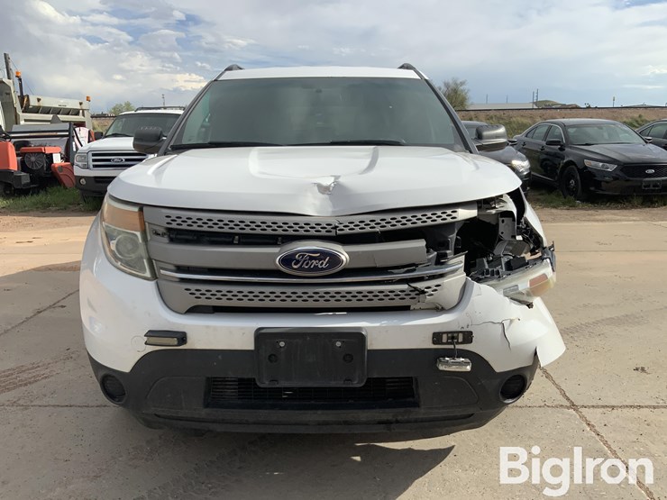 2014-ford-explorer-image-14