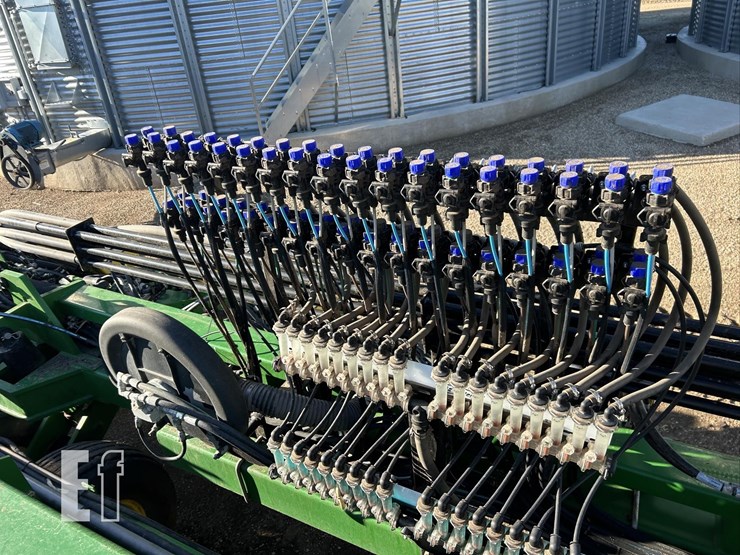 2023-john-deere-db90-image-77