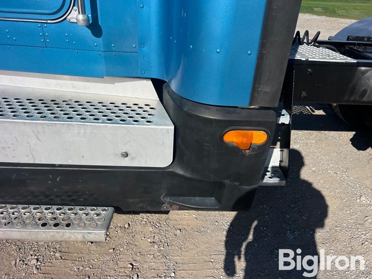 1990-kenworth-t400-image-16