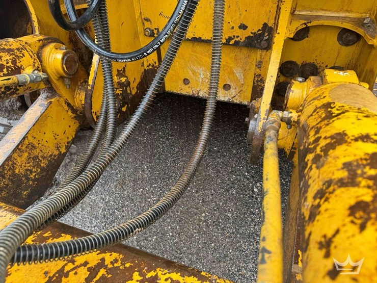 2021-deere-850l-wlt-image-46