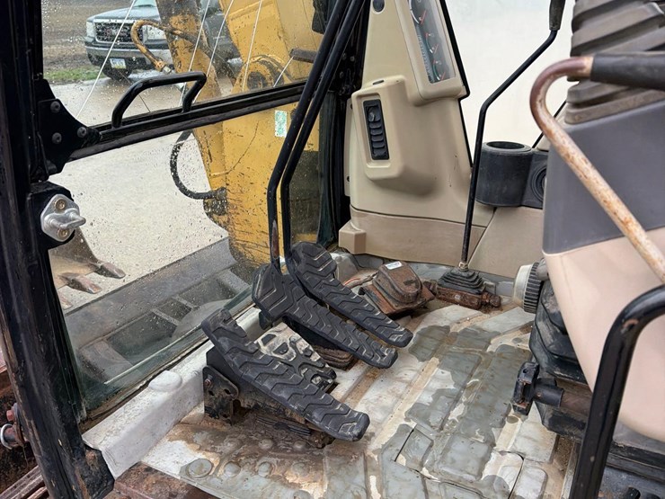 caterpillar-307c-image-46
