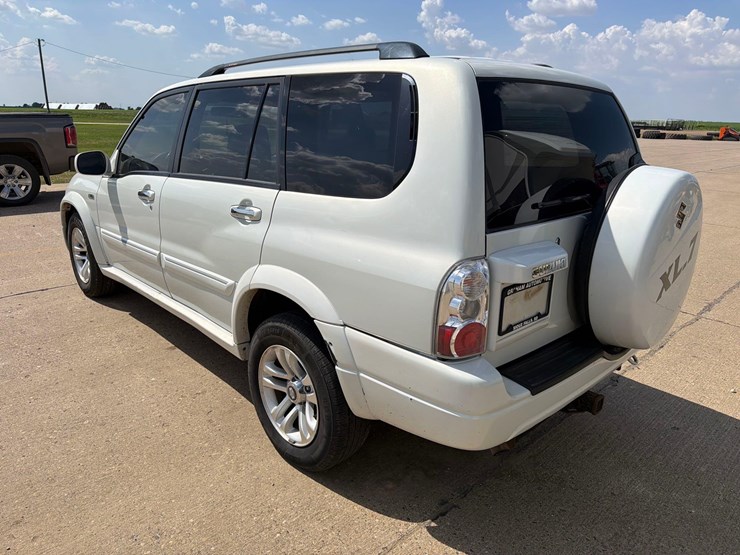 2004-suzuki-xl7-image-5